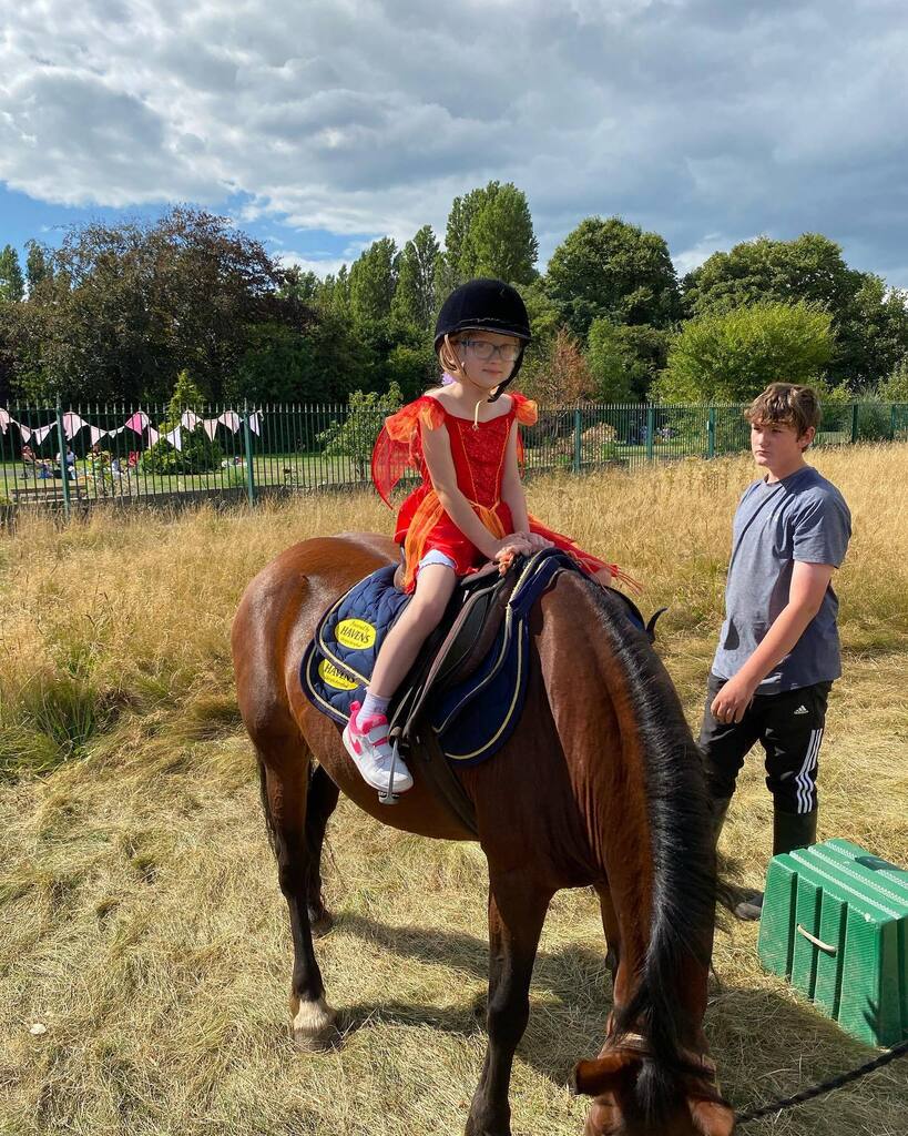 Good news is, I don’t think she’s going to be asking for a pony any time soon! 

She wasn’t the biggest horse riding fan. 

#horseriding #horsesofinstagram #pony #ponyride #shylowenhorseandponysanutary instagr.am/p/CiCPsHhMJky/