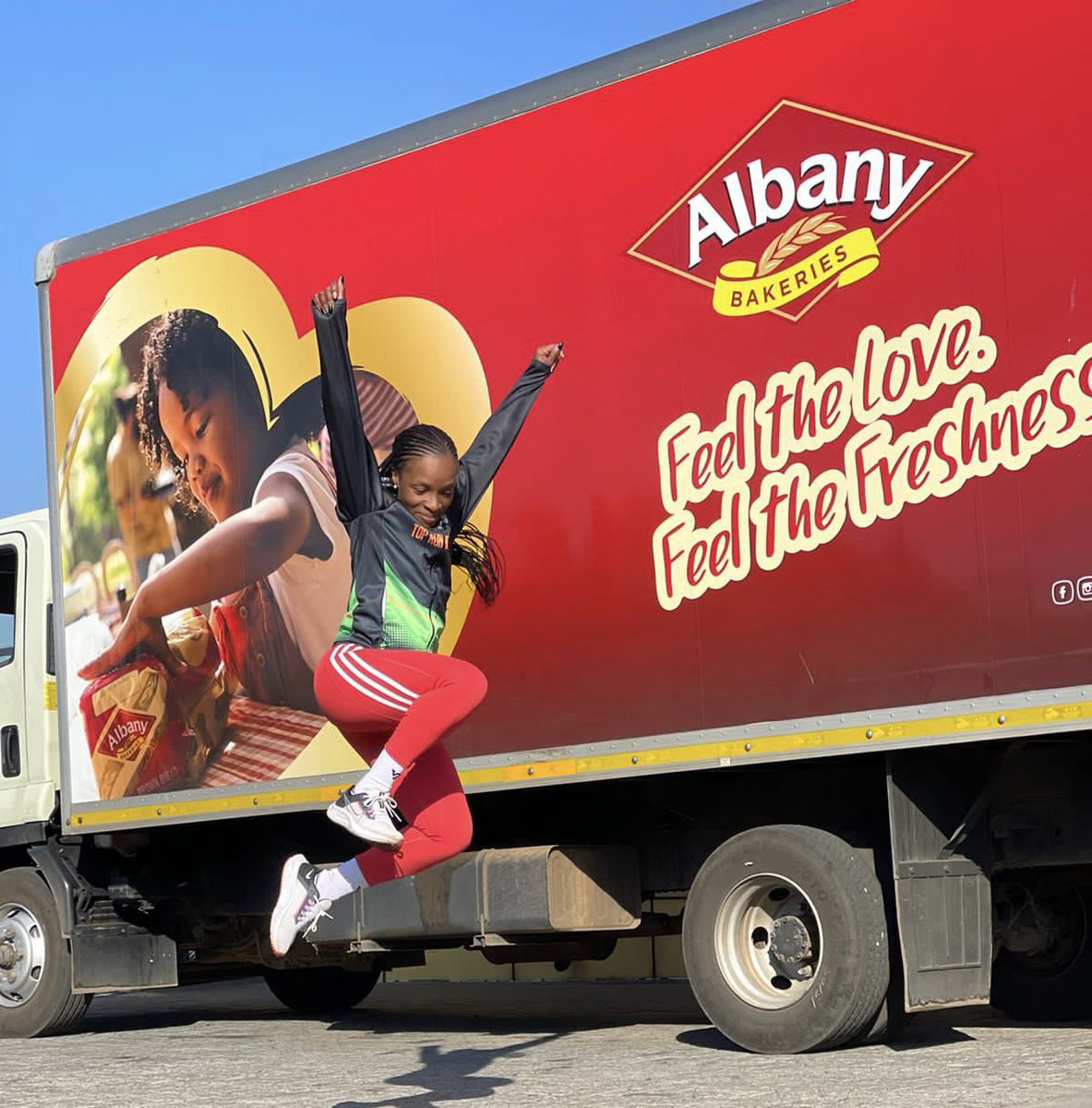 RunnersTop's tweet photo. Are you ready to feel the love, feel the freshness with @RunnersTop @LoveAlbanyBread? We are 2 weekends away!!! 💃💃💃💃Hauuuuuunnnngggg!!! @ldmogale @Nats_Tromp @Luv2404 @MusaDla77723809 💚💚💚 https://t.co/aAEHRjsCER