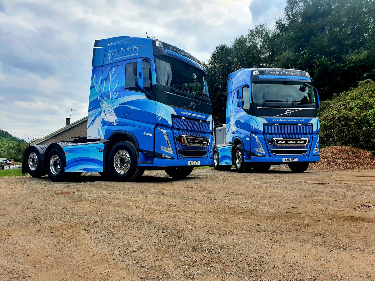 benprice4's tweet photo. Pinch punch second of the month...and what a day to add to the fleet, taking delivery of not one, but two beautiful volvo FH540's. Thanks @elitesigns for the fantastic livery @bailey.ltd @kelsatrucks and Darren Padfield @volvotrucksuk for supplying these two beauties.🏴󠁧󠁢󠁷󠁬󠁳󠁿🏴󠁧󠁢󠁷󠁬󠁳󠁿 https://t.co/SsHD8KdsjQ