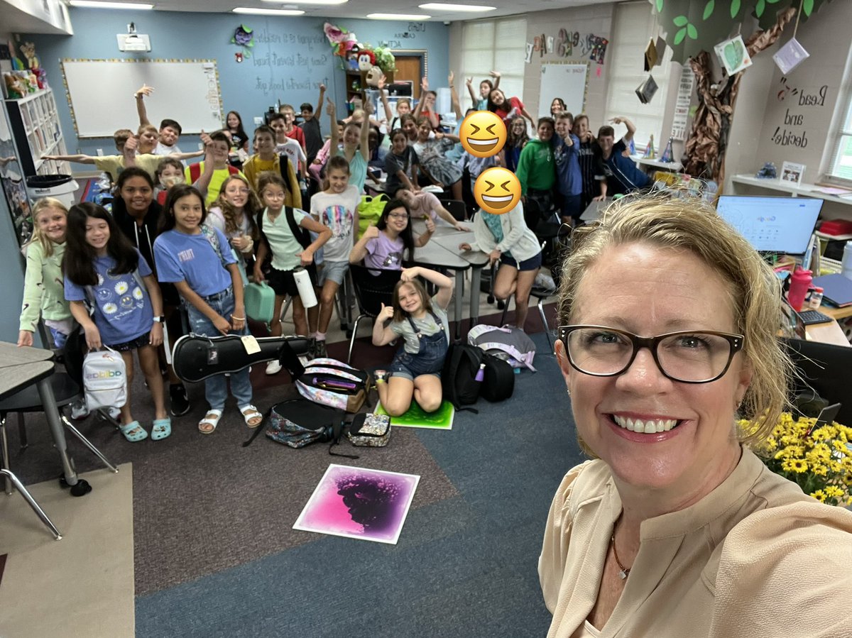 Stacie Farr tweet media