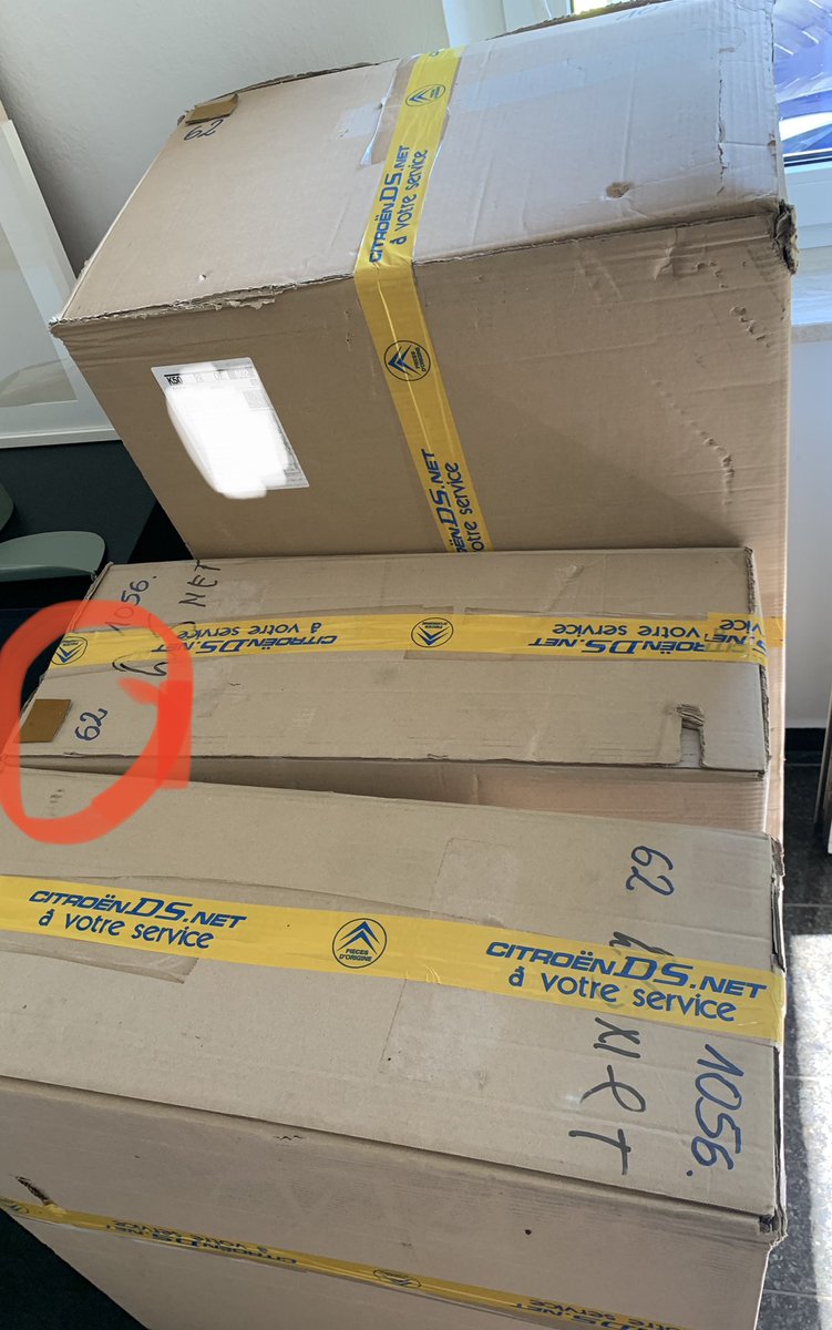 thevoltmonkey's tweet photo. The interior trim for the Citroen DS (Denise) arrived! Can’t wait to get this fitted #LFG #electromod https://t.co/jVCqxHZHK0