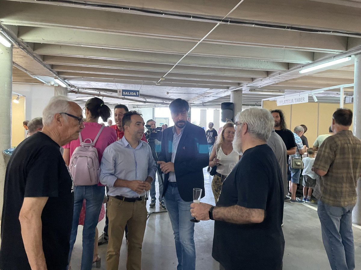 AytoMonzon's tweet photo. 👏👏👏REPLEGA INAUGURA UNA EDICIÓN DE RÉCORD.
🗣Monzón, capital nacional del coleccionismo popular y general.
👉No te la pierda.
#ifm #replega #monzón #coleccionismo https://t.co/H6yu3sevSZ