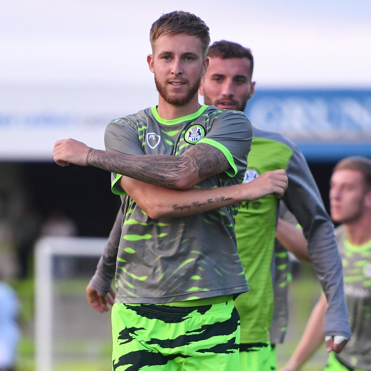 Want to be in with a chance of winning a <a href="/candriam/">Candriam</a> warm-up shirt? 🎉

RT this and give them a follow! Good luck ✌️

#WeAreFGR 💚