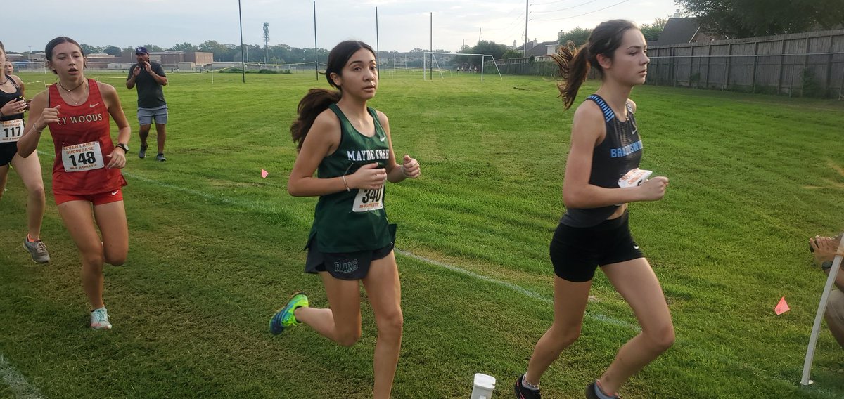 gabeandsniff's tweet photo. Varsity girls on the course! @MCHS_Rams @MCHSAthleticDep @MaydeCreekXCTF @Siemers_XC_TF @MaydeYearbook https://t.co/jVHDllweKy