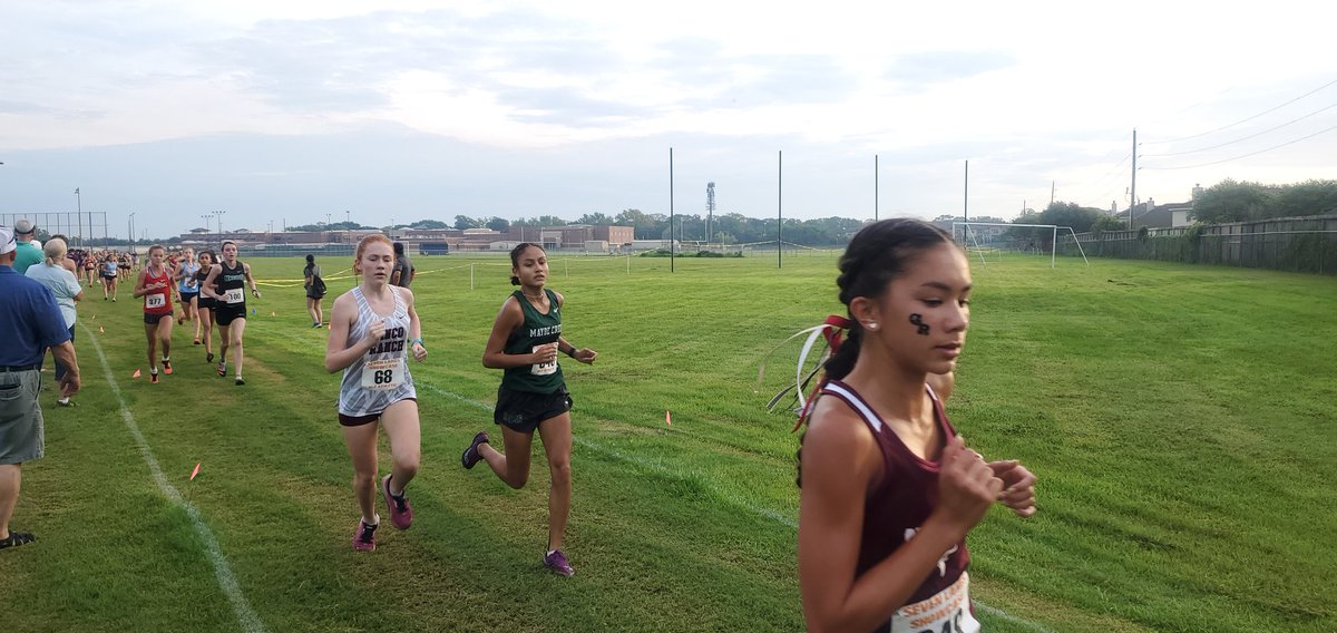 gabeandsniff's tweet photo. Varsity girls on the course! @MCHS_Rams @MCHSAthleticDep @MaydeCreekXCTF @Siemers_XC_TF @MaydeYearbook https://t.co/jVHDllweKy