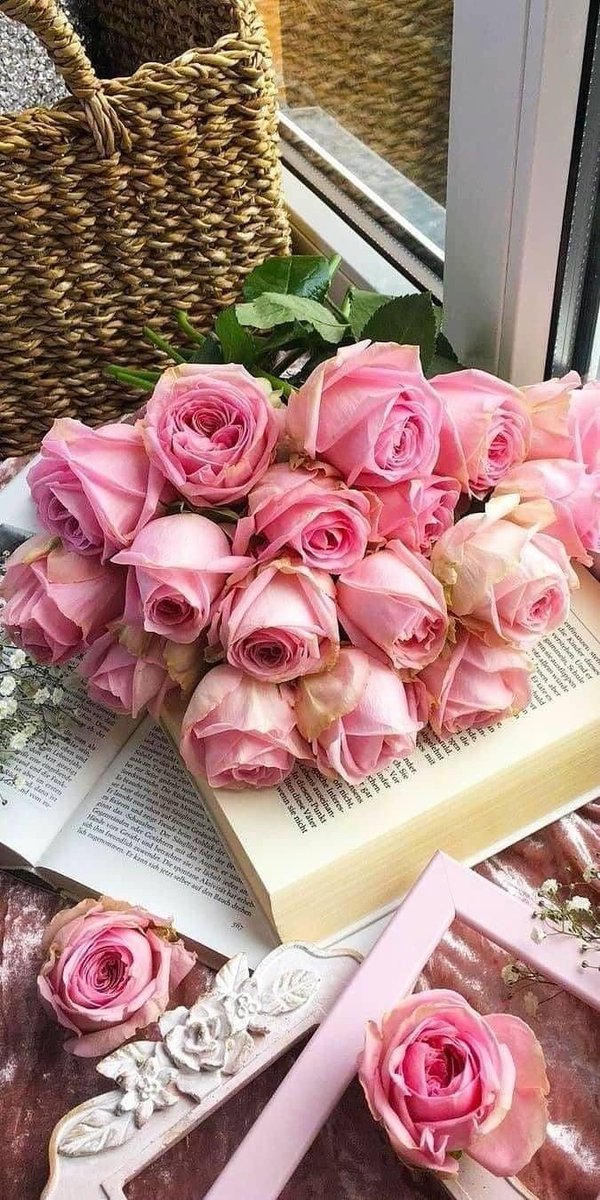 Bir daha dünyaya
Gelsen aynı hayatı
Ustaca ve korkusuzca
Yaşarım.
Ama bu sefer seni 
Tanımakda  geçikmem