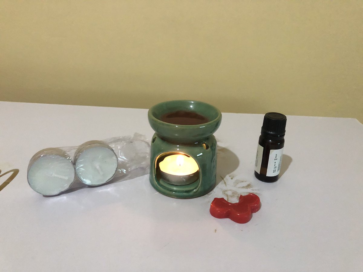 😍Aromatherapy Kit  💯
✓✓Infuser, Custom blended scent, essential oils and candle 🕯️from bees wax  for therapy and natural healthy relaxing options
Available@The Hive 0706349748 | 0841905263
✓✓Countrywide delivery