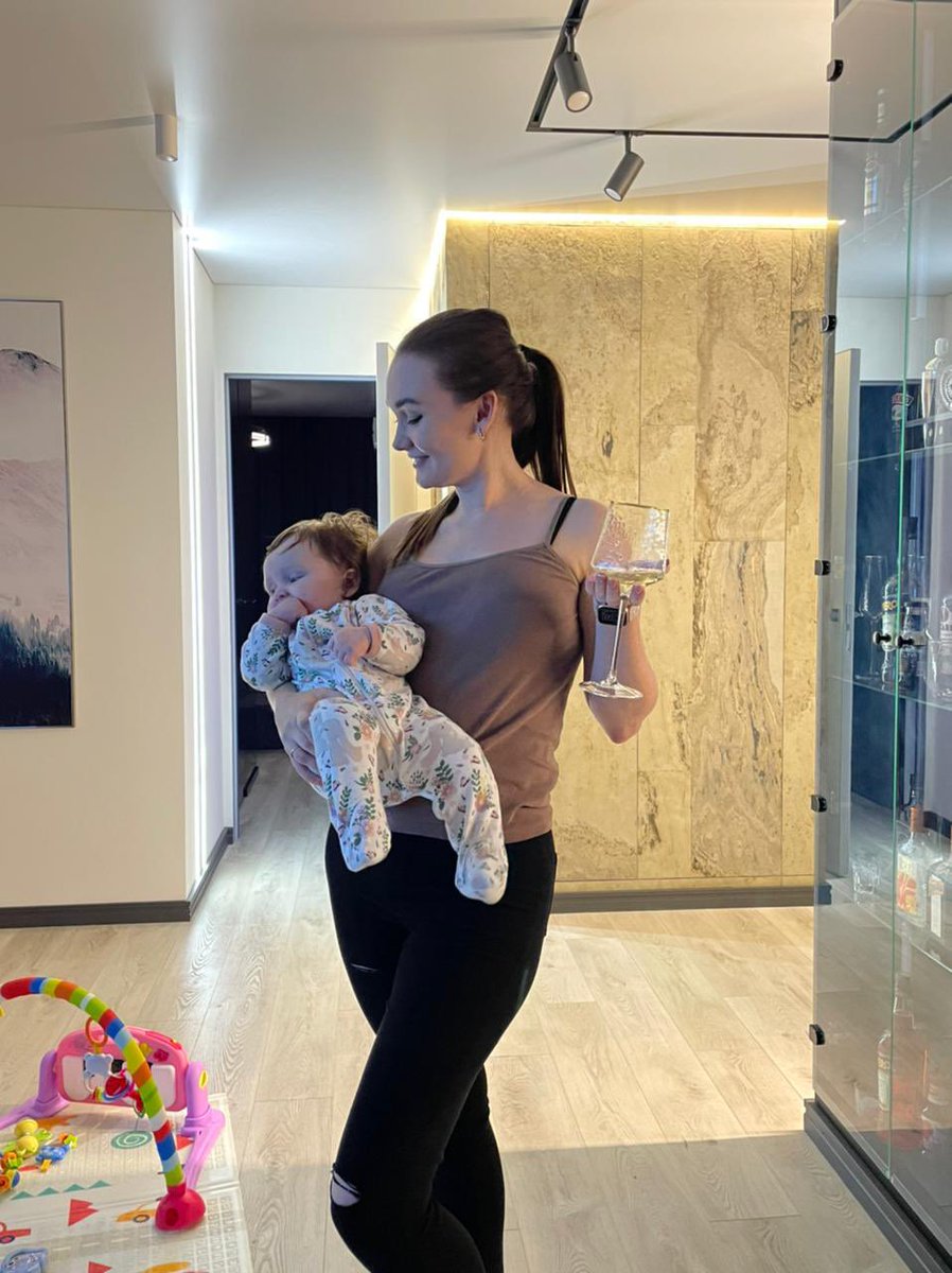 Sssoln's tweet image. Подруги говорят, что напишут обо мне в мужское женское