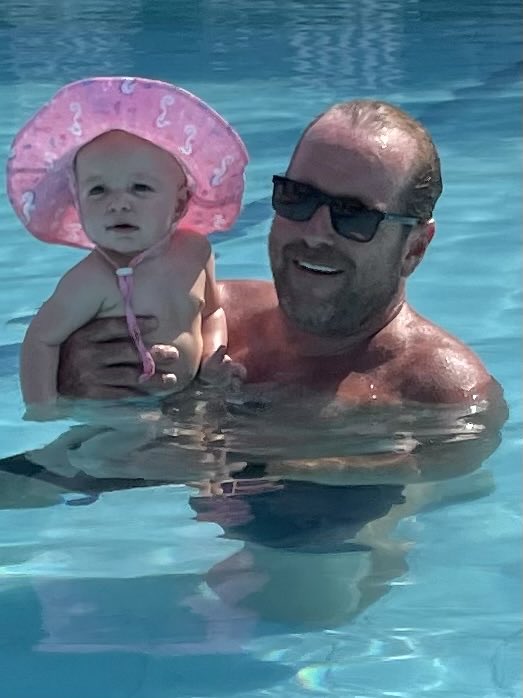 steveh154's tweet photo. Swimming with princess Lylah x https://t.co/1LBSjve86V