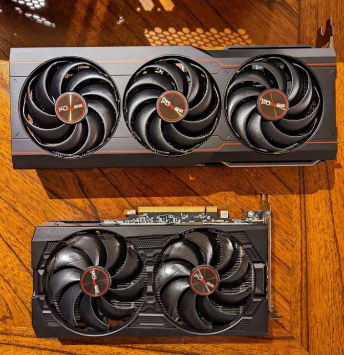 SapphireTech's tweet photo. u/lighttrappedinflesh with a PULSE to PULSE upgrade! Going from the PULSE RX 5600 XT ➡️ PULSE AMD Radeon RX 6800!
.
.
#SAPPHIRE #PULSE #RX5600XT #RX6800 #gaming #graphicscard #GPU #SAPPHIREnation #SAPPHIRETech #AMD #Radeon #hardware #gamingcommunity https://t.co/iFmmVFGjSx