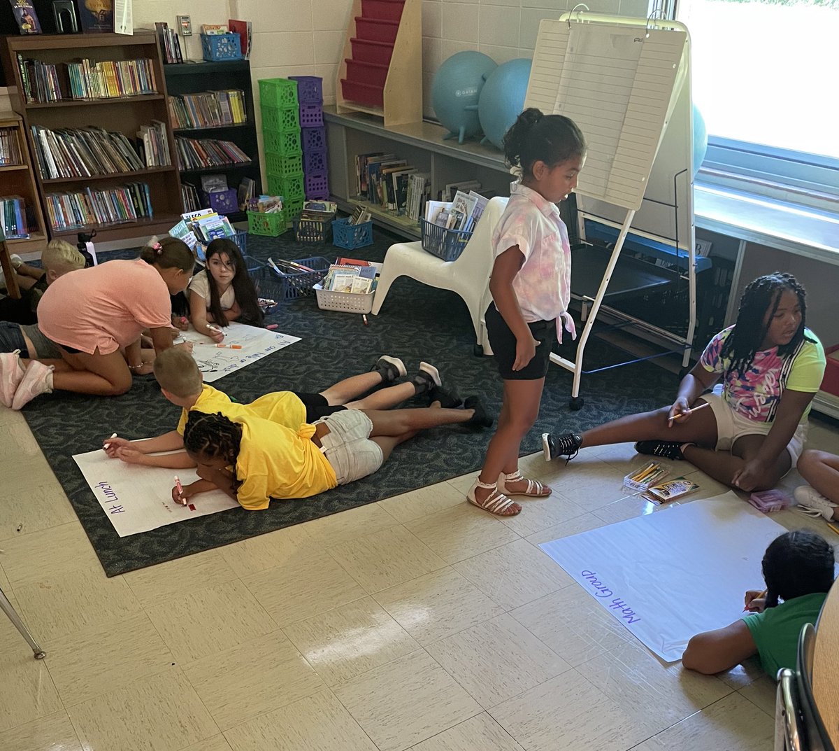 sproulla's tweet photo. Ms. Sage and Ms. Taylor’s 3/4 community brainstorming what it means to be a learner in a multitude of environments and situations. @HooverWAWM @WAWMSchools #hooverproud #wawmproud https://t.co/8HYQ1FpOfD