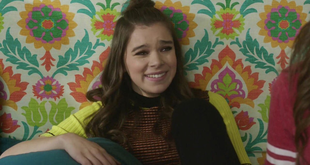 JonnyLeTran5's tweet photo. Hailee Steinfeld as Emily Junk in Pitch Perfect 3 π #HaileeSteinfeld #EmilyJunk #PitchPerfect3 #BardenBellas #beautiful https://t.co/X2iIaqcDpA