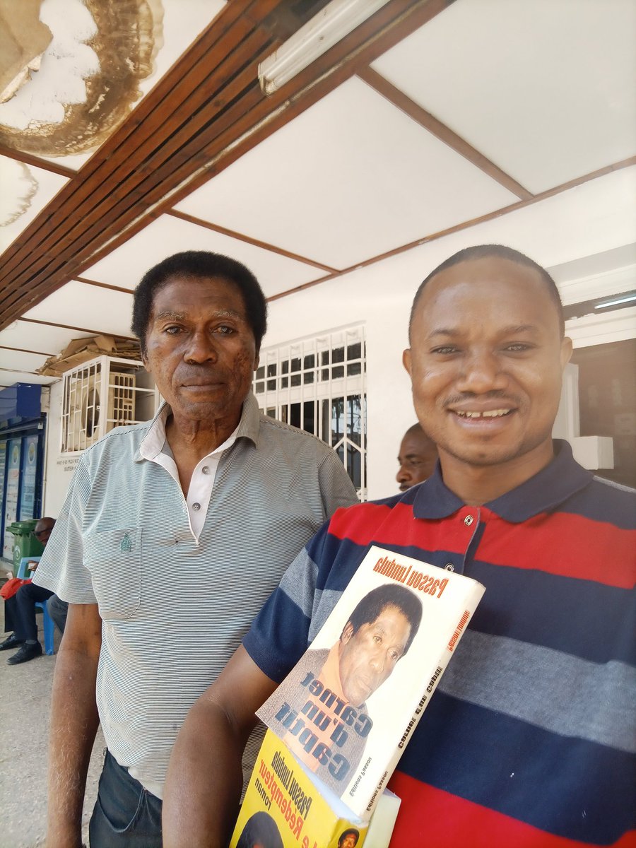 Fabien_Mayani's tweet photo. #RDC : Heureux et content d'avoir échangé avec le plus grand écrivain de la RDC, Mr #PassouLundula. Ce grand penseur avec plus de 30 ouvrages sur le Congo, l'Afrique et le monde n'est pas mis en valeur le gouvernement congolais. Valorisons nos dignes filles et fils comme #Passou https://t.co/tQ5uaFqqcW