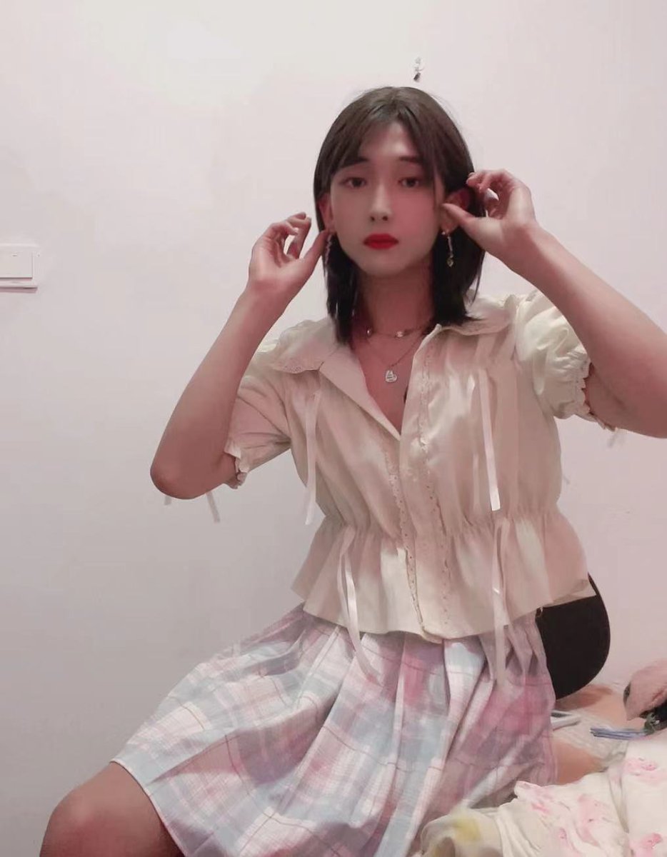 SISSYSTARS17's tweet photo. NO65【沐颜 北京24 女装2年】
我的参赛宣言是：学会和大家一起分享
@LiSiYua1 https://t.co/5MFVQII6Bg