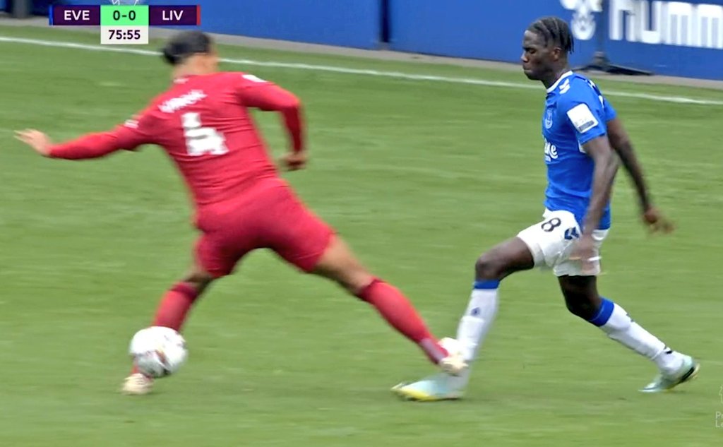 From retreating from strikers to maintain a fake  "never dribbled past" stat to getting away with red cards. Van Disney ladies and gentlemen. #EVELIV
