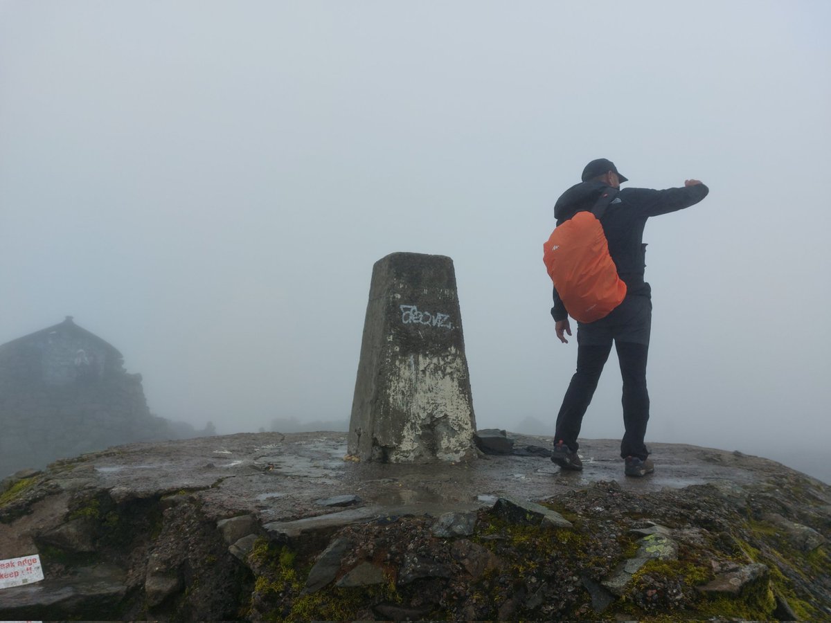Hike1000miles's tweet photo. When the weather is not good, and you want a good view
#getoffthechair #Gooutdoors #visitscotland #hike #mountains #photography #adventure #travel #hiking #fellrunning #running #nature #landscapes #views #weather #benNevis #summits #Scotland https://t.co/ifQsNgNbtu