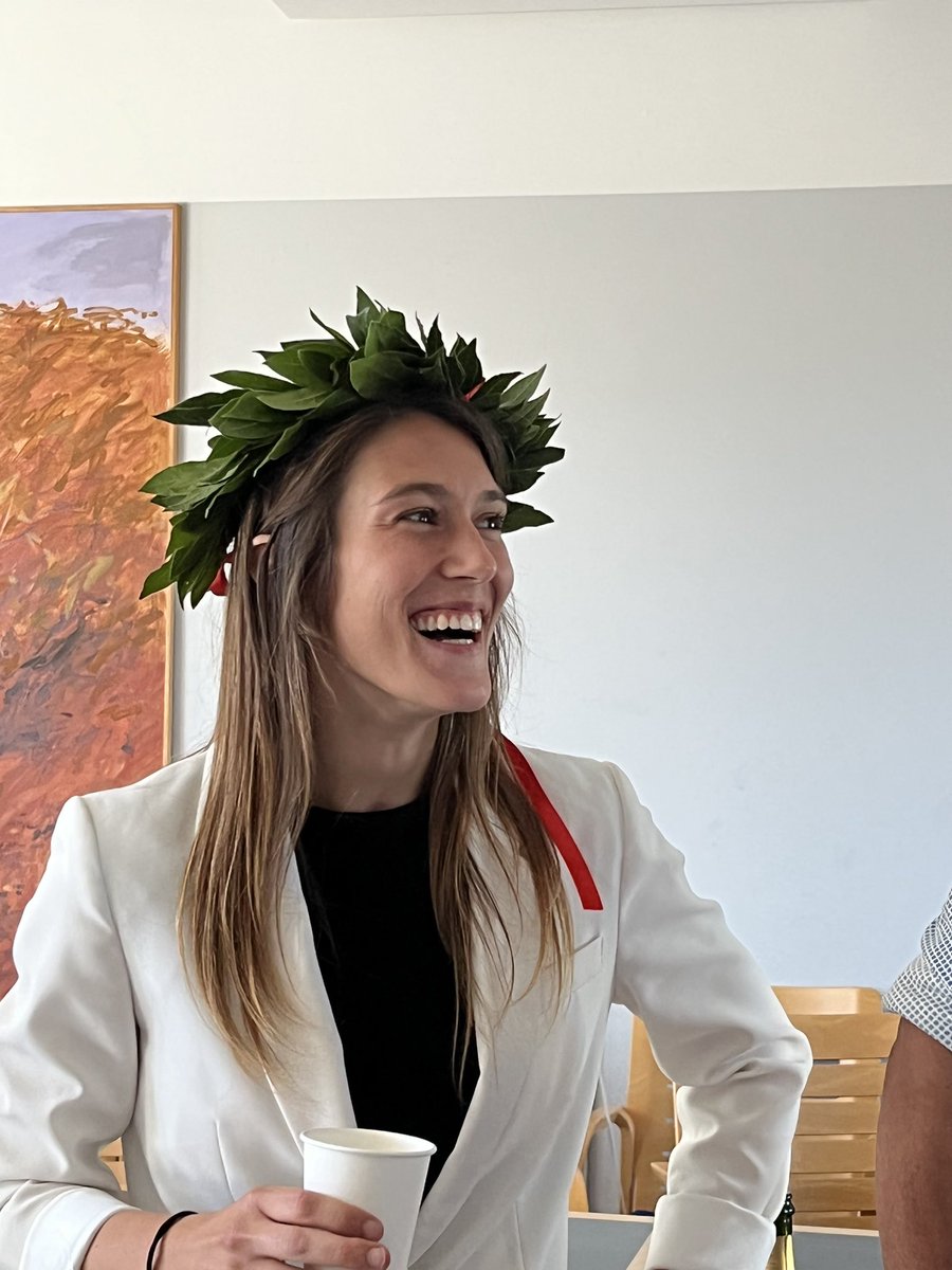 NPosth's tweet photo. Congratulations to Francesca Bertolino @Geo_francesca on her successful MSc defense! Thoroughly enjoyed having her as part of the lab and looking toward to her next discoveries as PhD with Dan McGinnis @MECO_UniGe @sciences_UNIGE #astrobiology #Geology_UCPH #WomenInSTEM https://t.co/Cd5Xial0is