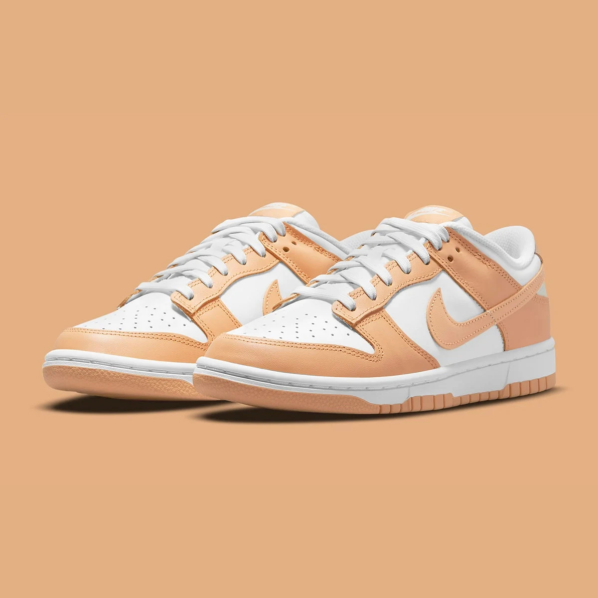 houseofheat's tweet photo. The Nike Dunk Low “Harvest Moon” restocks @ 10 am ET 🌾

DETAILS: https://t.co/MpNMMYHYp6 https://t.co/QgEwfalQNP