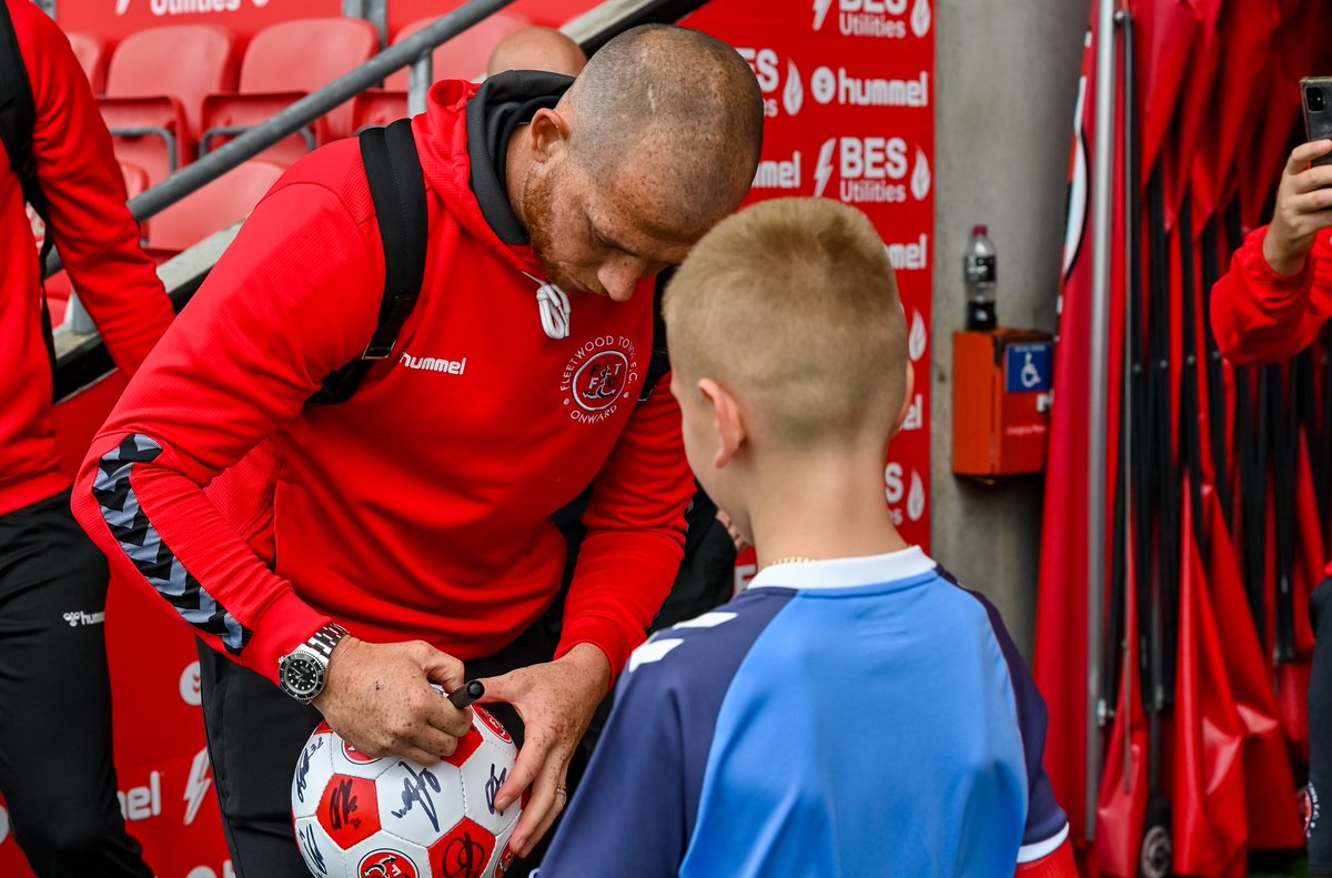 ftfc's tweet photo. This lucky lad has had his #ftfc ball signed by the entire squad, including the gaffer! 🖊 

#OnwardTogether https://t.co/AMAY5B975i