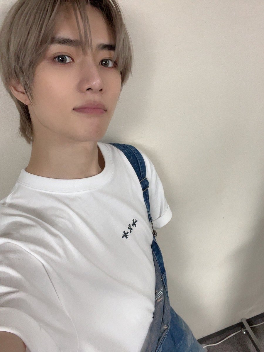 <a href="/TXT_members/">TOMORROW X TOGETHER</a> trans: (cute tone) i had so much fun today 💕
let’s have fun together tomorrow as well!!!
i love you moa ❤️
#BEOMGYU
🧸