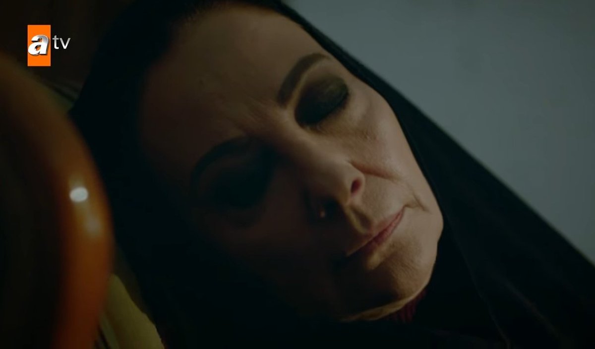 bflyintheclouds's tweet photo. Rüyasında öldüğünü görmesi 😭😩
#Miran #AzizeAslanbey https://t.co/3fEl7EBqMN