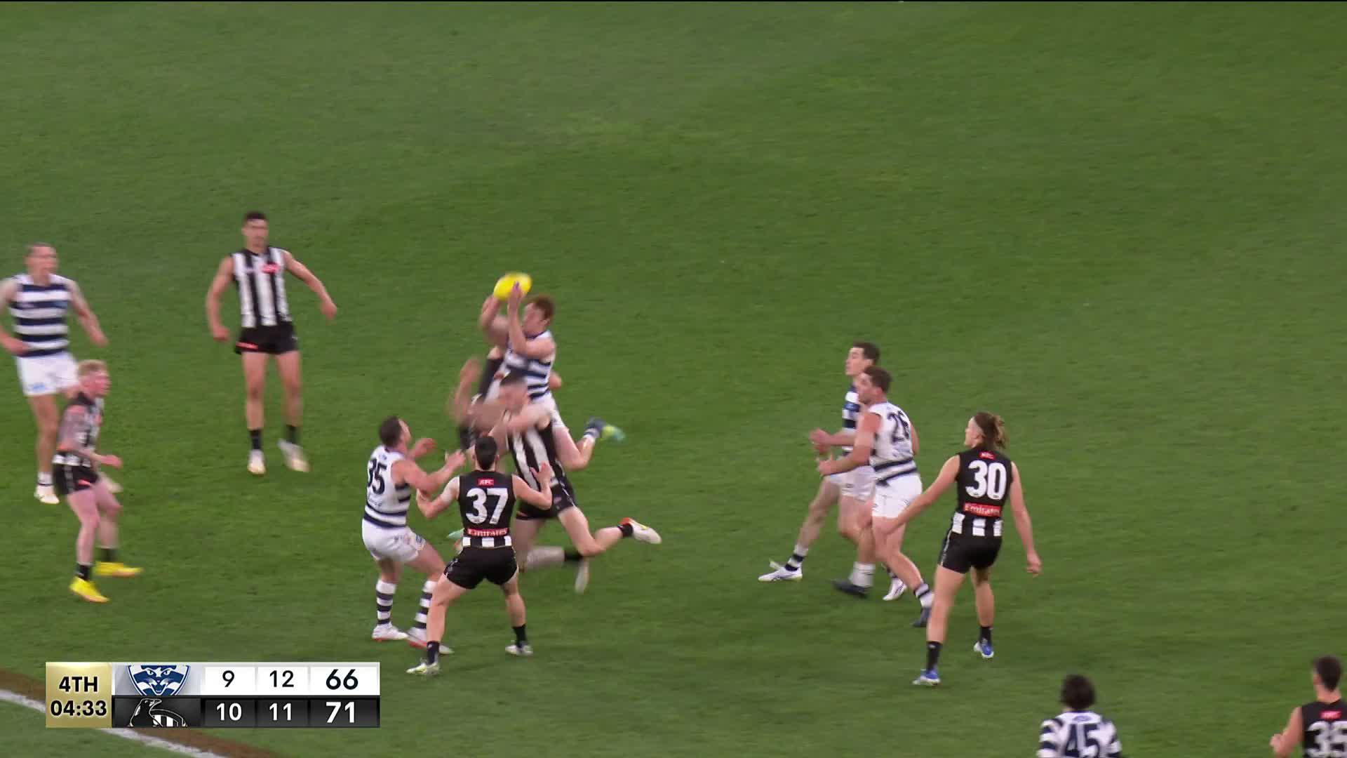 afl-on-twitter-gary-rohan-clunks-it-imlovinit-aflfinals