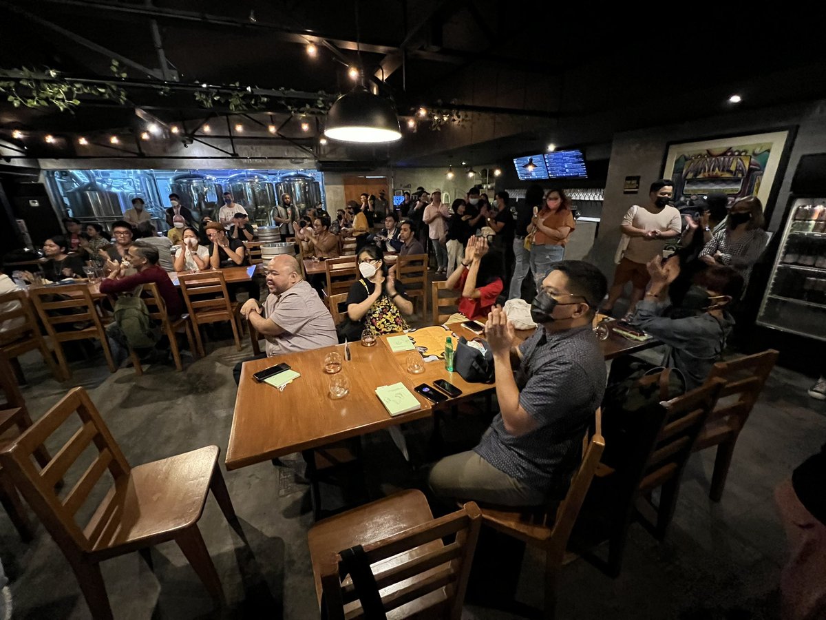 tagailogspecial's tweet photo. The beer drinking crowd. #NothingDeep https://t.co/HZlSsJMo9h