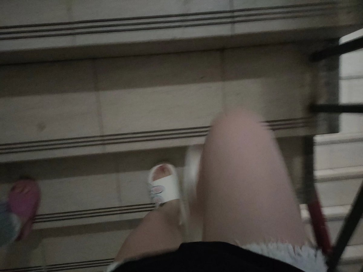Lemon88889's tweet photo. 小处女 舔狗命߹ᯅ߹ https://t.co/rlDmId9b7M