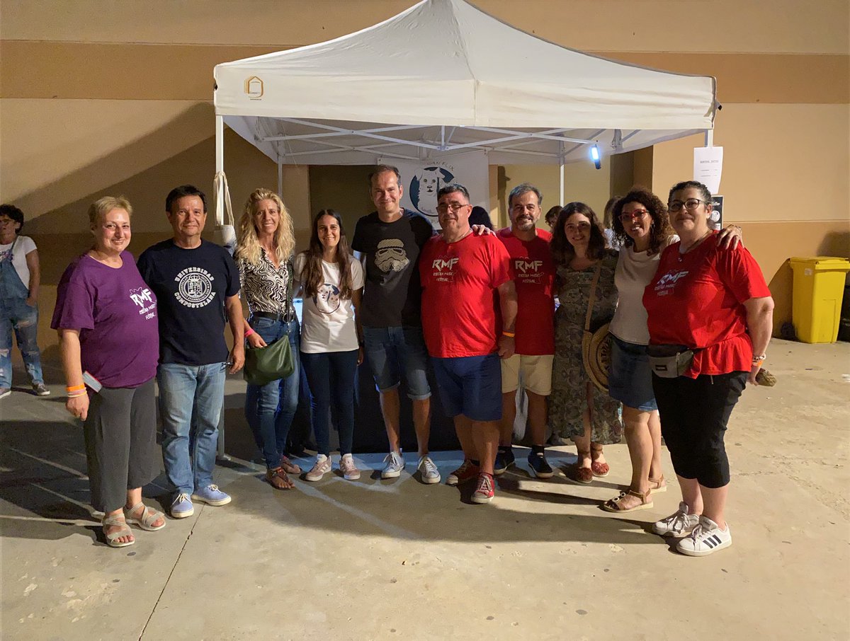 Avui cal felicitar els companys i les companyes de la Ribera d'Ebre per l'organització del Ribera Music Festival un exemple més de l'empenta que teniu, i que rebreu l'agraïment de les organitzacions solidàries que destineu els diners. Aquest any <a href="/canflixanimals/">CAN FLIX & A.M.P.A.R.E.</a>