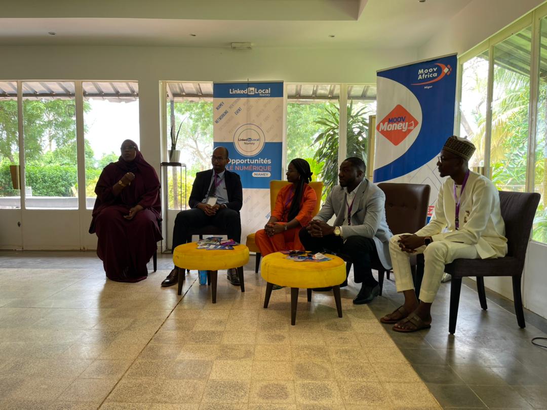 #LinkedInLocalNiamey

<a href="/BachirBeidari/">Mr. B said…</a> nous dit de "Se vendre", <a href="/rabia_moussa/">Rabia MOUSSA</a> dit de "Se preparer"... Il ne suffit pas d'un CV pour avoir un emploi, enfin de compte. 

#LinkedIn #NigerDigital