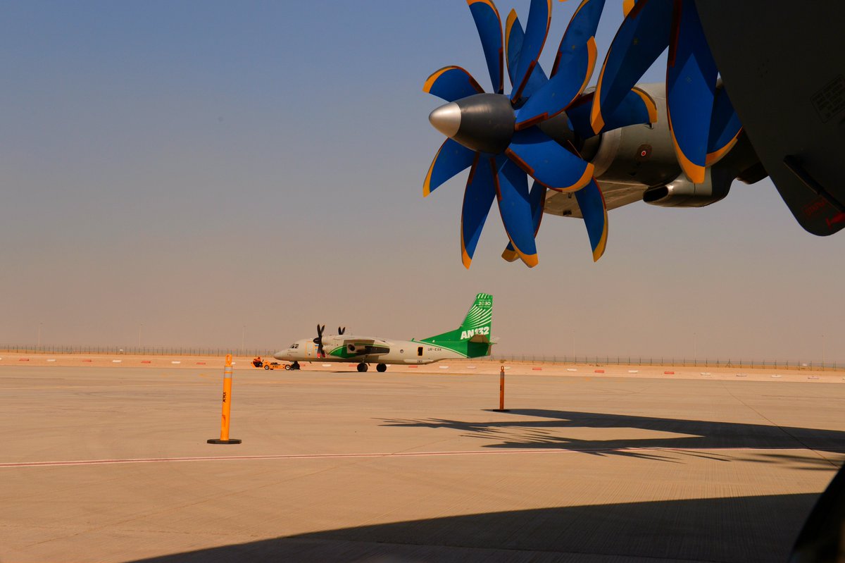 ukraero's tweet photo. #Antonov An-132 — twin-engined military transport aircraft powered by Pratt &amp; Whitney Canada PW150 turboprop engines.
Average cost per unit — $30 million.

✈ Antonov #An132
🆔 UR-EXK

✈ Antonov #An70
🆔 UR-EXA

📍 Saudi Arabia 🇸🇦 https://t.co/F6buqW9jCO