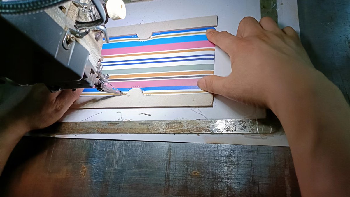 yiwuautumnwell's tweet photo. Small Cute Girl Coin Purses in Production, Good Gift Item.
#autumnwell #walletfactory #pursefactory #purse #wallet #bag #pursecustom #walletcustom #manufacturer #chinesewallet #fashion #accessories #bsci #audit https://t.co/a28HBsG498