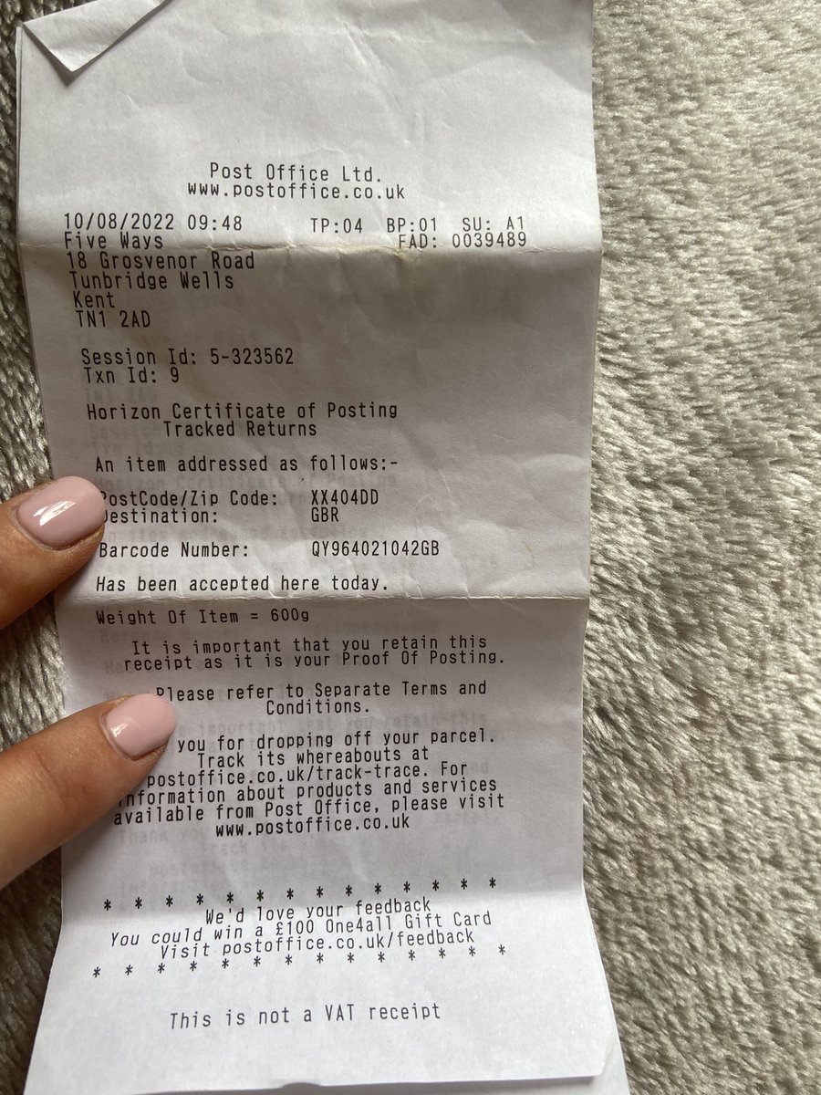 DizzyDaisss's tweet photo. @NewLookHelp please can someone contact me to confirm my return has been received? Proof of postage below https://t.co/qoQJReNNdc