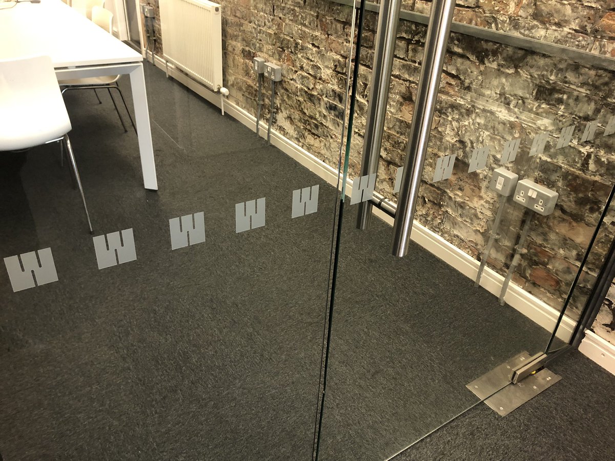 Dplgraphicsltd's tweet photo. What a week!
#signs #vehiclegraphics #officespace #truckgraphics #frostedglass https://t.co/AyF5n4oYCy