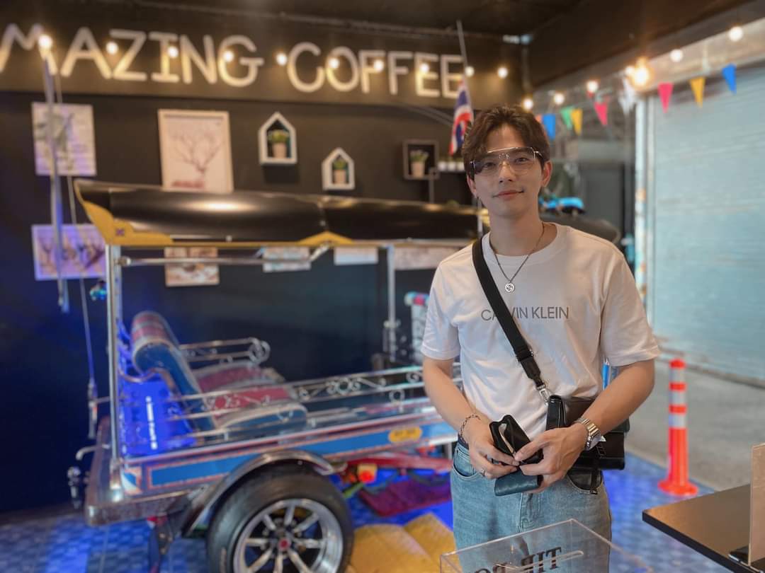 loveleethys's tweet photo. Fb.AMZ COFFEE
𝗔𝗠𝗔𝗭𝗜𝗡𝗚 𝗖𝗢𝗙𝗙𝗘𝗘 
ขอบคุณพี่ ลี ฐานัฐพ์ นะคะ ที่มาทานกาแฟที่ร้าน🤍
#amazingcoffeeตลาดน้ำดำเนินสะดวก 
#DamnoenSaduakFloatingMarket #ลีฐานัฐพ์
#Lee_Thanat https://t.co/nj1FTDmoxW