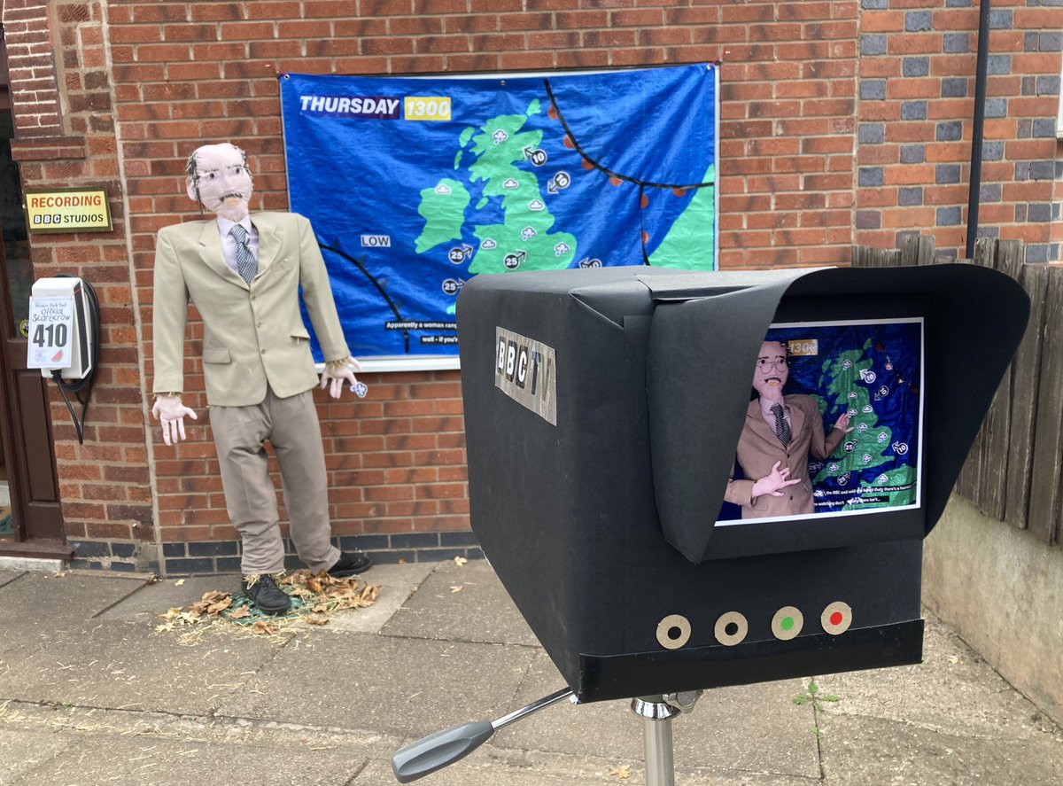 robins_clair's tweet photo. I hope Michael Fish approves @HurricaneFish #Michaelfish #hurricane #BBC #weatherman #scarecrowfestival #WWCE #leicester @wwceorguk @bbcemt @BBCLeicester Western Park Scarecrow Festival on 3 &amp; 4 Sept 2022 -Maps @ 17 Dorchester Road &amp; St Anne’s church hall! https://t.co/JLi8p6s8g5