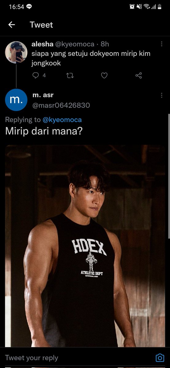 kyeomoca's tweet image. kamu siapa.... kamu darimana... ada perlu apa...