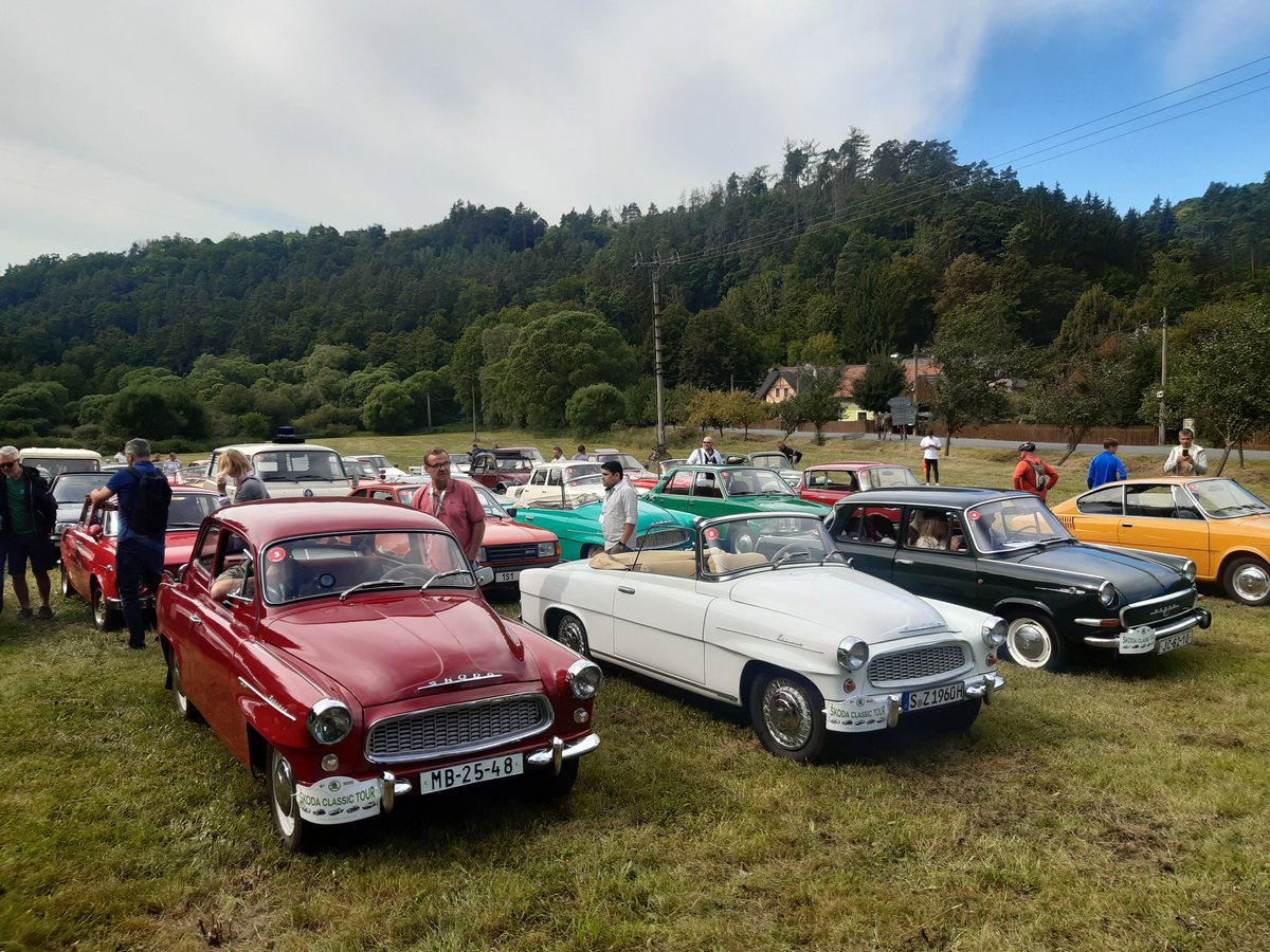 ONDREJ_LANIK's tweet photo. Ready for the final leg of ŠKODA  Classic Tour 2022 in Kokorinsky dul. https://t.co/l7brtHwk8D