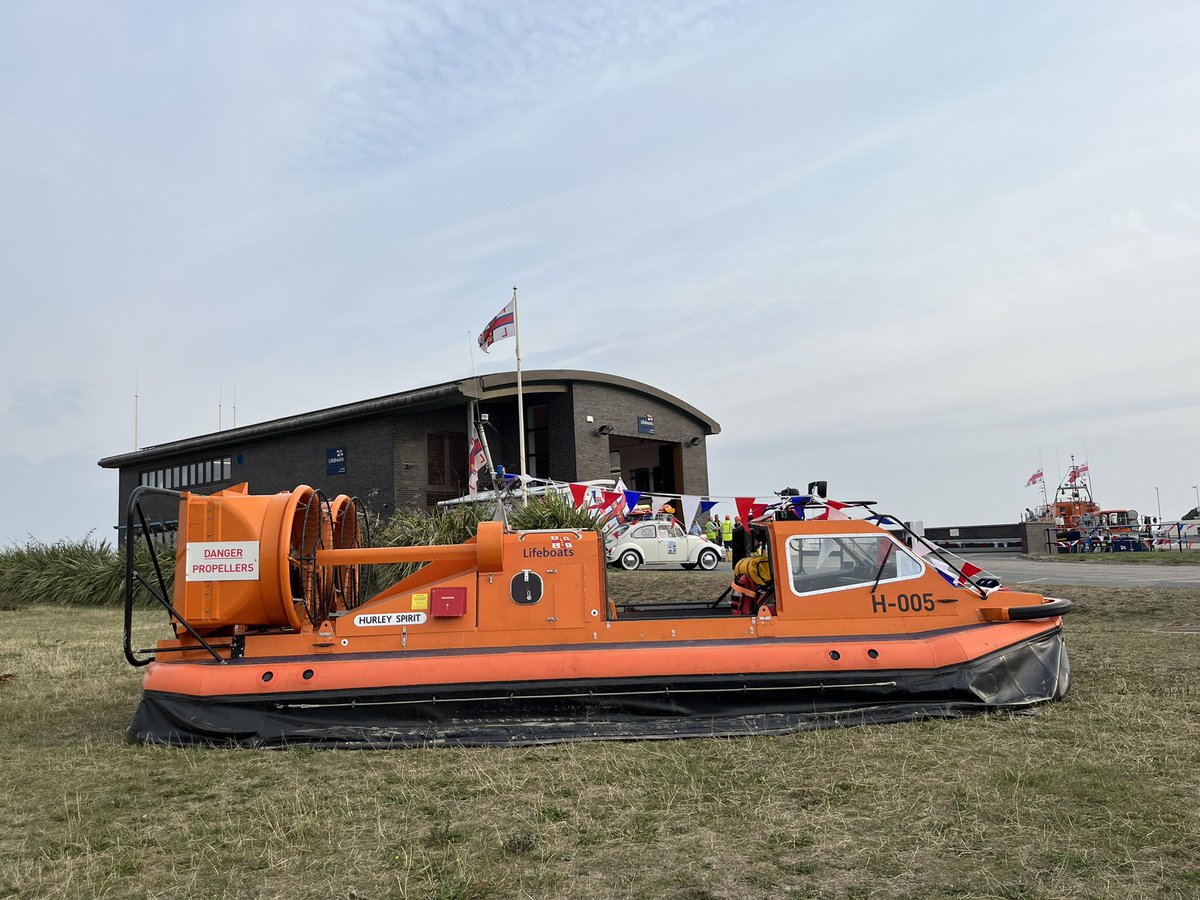 HoylakeRNLI's tweet photo. The sun is shining and the crowds have turned out for @HoylakeRNLI &amp; @RNLIWestKirby Meet &amp; Greet Day! Join us today until 4.00pm, meet our @RNLI volunteer crews, and see Hoylake and West Kirby Lifeboats on show to the public. https://t.co/IQwysdX2Y9