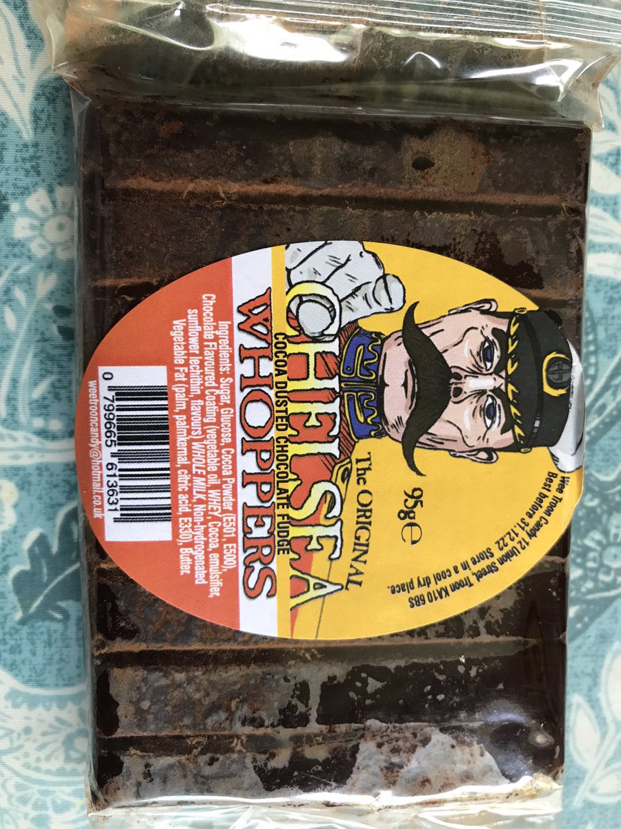 driftingdeeps's tweet photo. This looks suspiciously like what someone who was asked to make up a traditional British sweet at short notice would come up with https://t.co/6ur2owtLbR