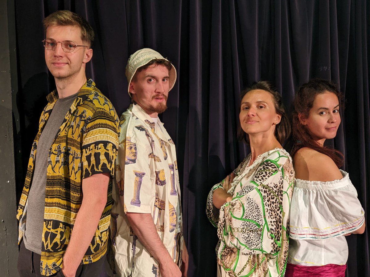 Incredible first day of rehearsals <a href="/OldJointStock/">Old Joint Stock Pub & Theatre</a> for Comedy of Errors @ Little but LIVE! <a href="/MoseleyParkPool/">Moseley Park & Pool</a>. 

This hilarious cast made a fantastic start w/ some ridiculous designs from <a href="/zatadata/">Alex Webster</a>! 
16th-18th Sept, £5 
paperback.com/little-but-liv…

<a href="/samclaridge_/">Sam Claridge</a> <a href="/JasonAdamActor/">JasonAdam</a> <a href="/xriapp/">Christina Appana</a>