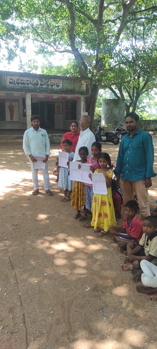 WarangalPost's tweet photo. "Sukanya Khata Mahotsavam" organised at Aashalapally B.O. of Rangasaipet S.O. in Warangal Division https://t.co/kHKN2QRjG4