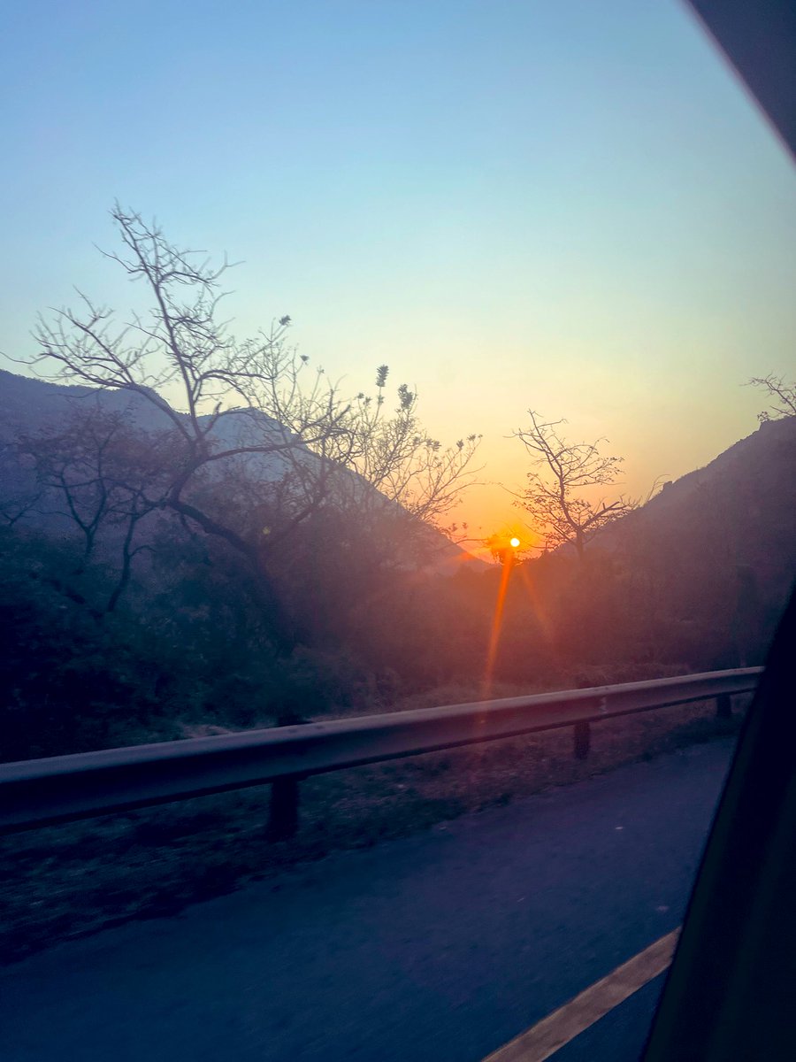 CJThurston's tweet photo. I will never tire of South African sunsets! But don’t let the beautiful scenery fool you, the fieldwork is hard work! It’s been a tough but productive few weeks. Off to our next field site soon. https://t.co/pDl6OO3pli