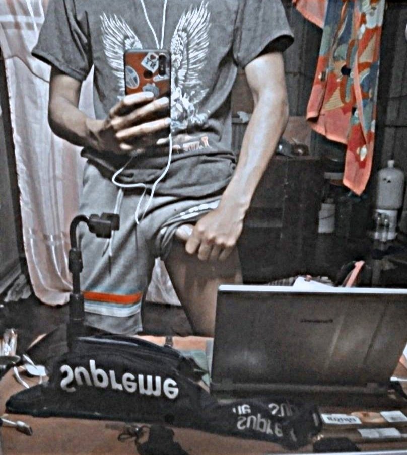 suoqi4's tweet photo. 😅😅 https://t.co/Zrd1G4xm2p