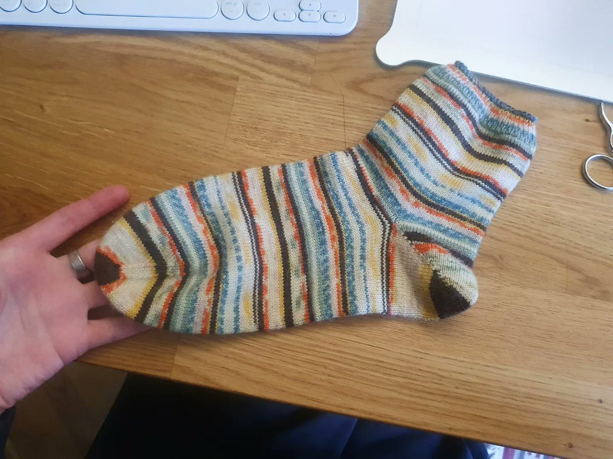 nubifera's tweet photo. if i live long enough i will replace all my socks with hand knit socks. this is the best thing ever https://t.co/AxuJ3MqMBr