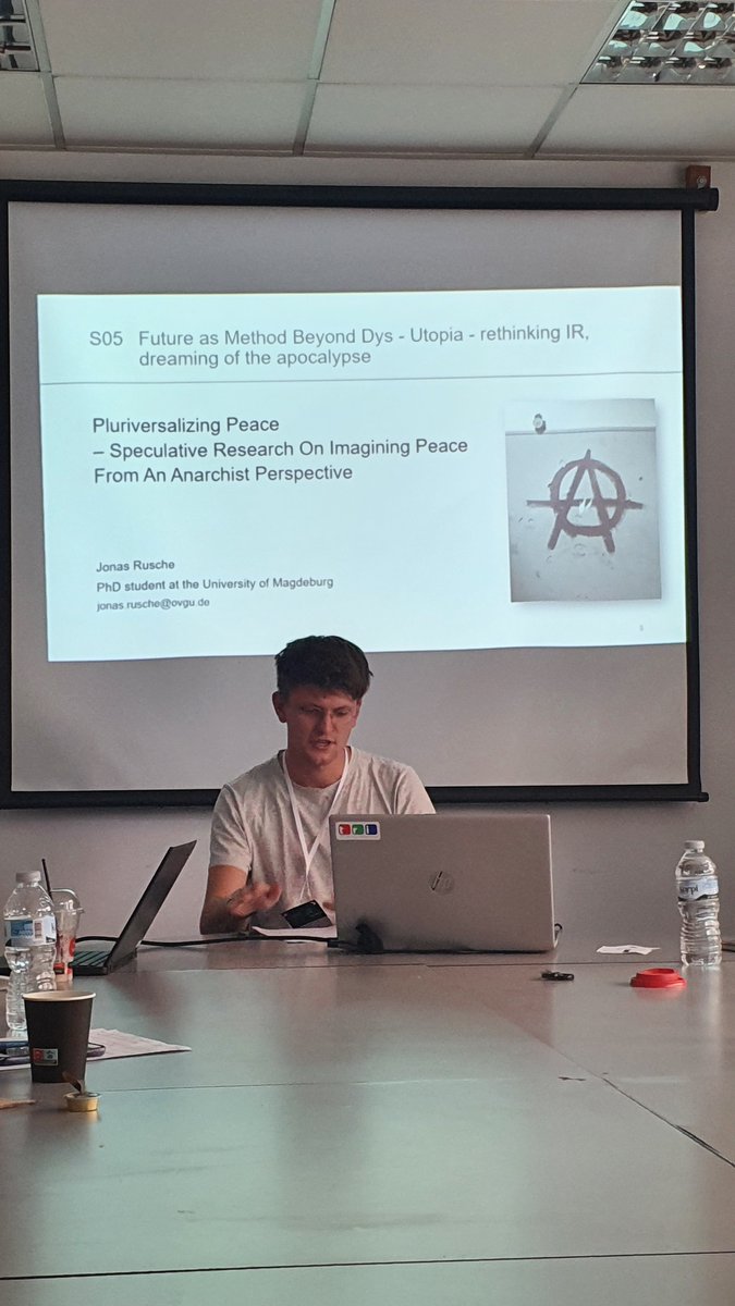 epoc2025's tweet photo. Day 3 at #EISAPEC22 Jonas Rusche is exploring what peace could be from an anarchistic viewpoint, @HenrikeKnappe looked at the role of youth representation in future making and Sietske Veenman and Maria Kaufmann presented their project on future and energy justice. https://t.co/54ko4Mjr1z