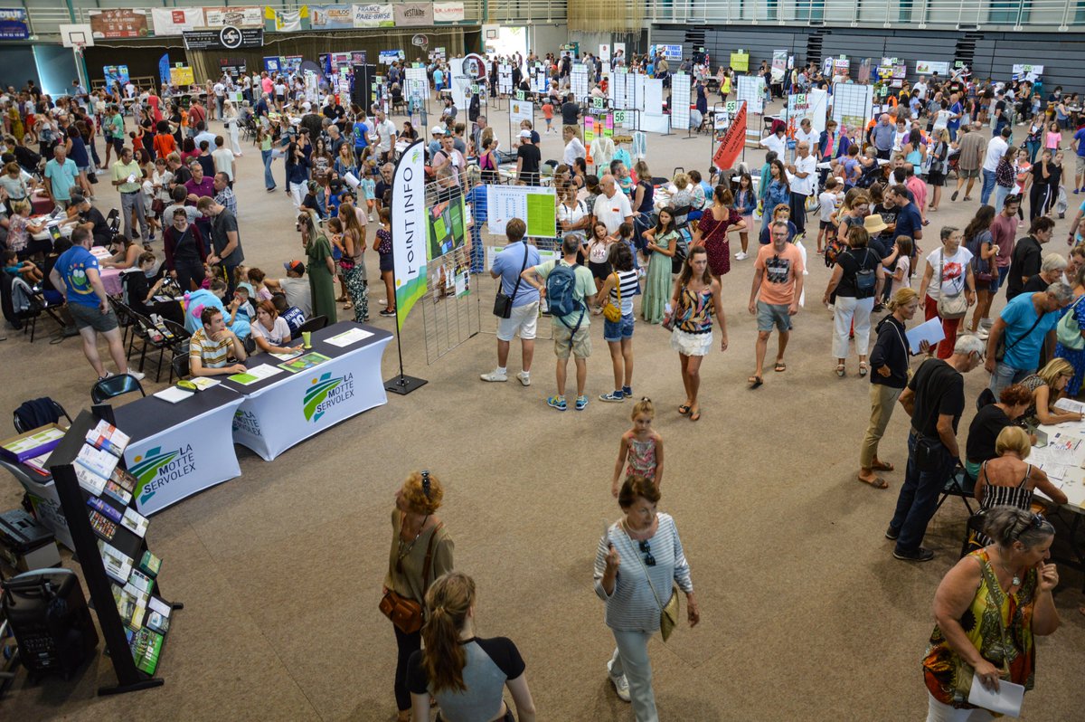 Bonne rentrée aux clubs sportifs et à toutes les associations ! Rendez-vous jusqu’à 17h30 à la halle des sports Didier Parpillon à La Motte-Servolex.