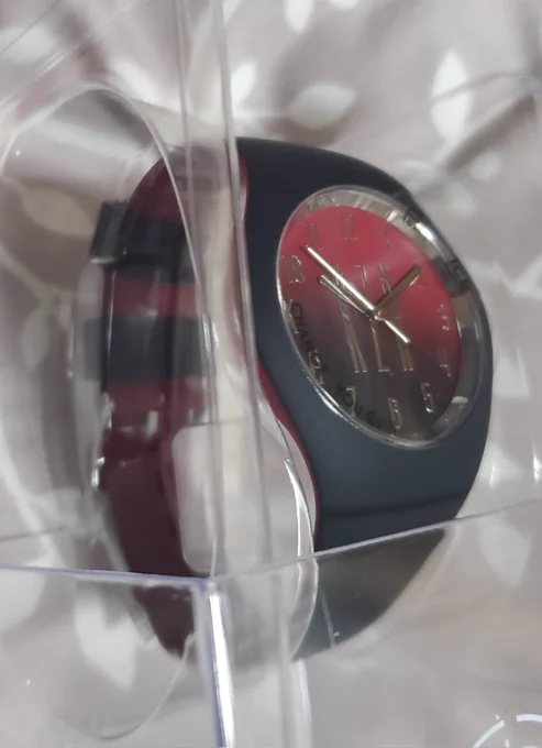 自分の年齢で使いやすさでいったらなえさんだな装飾品つけるとアレルギーぽくなるから腕には付けられないので付けるとしたらバッグとかになる去年?の推しの時計は傷つけたくないので観賞用 