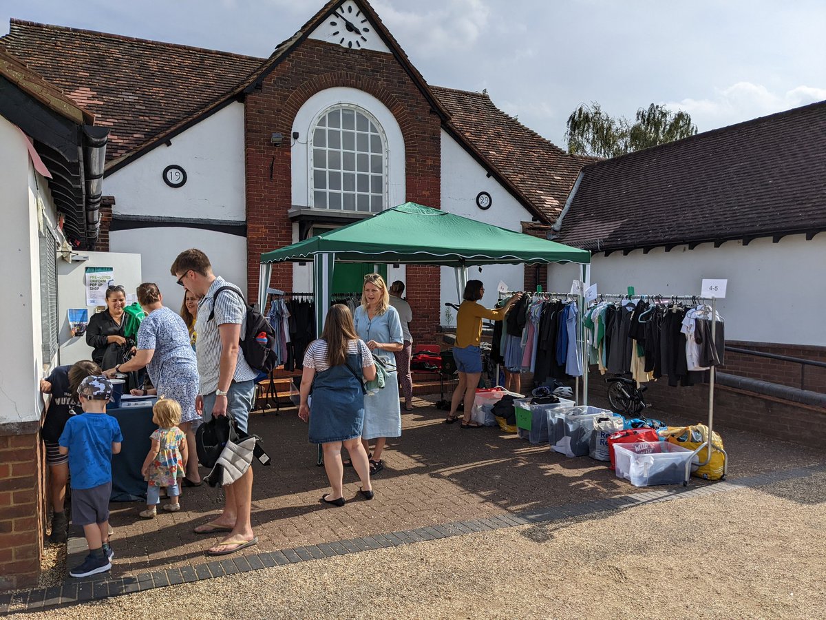 Our uniform pop-up is buzzing today! Last chance to grab your bargain today till 4pm at Bancroft Gardens.