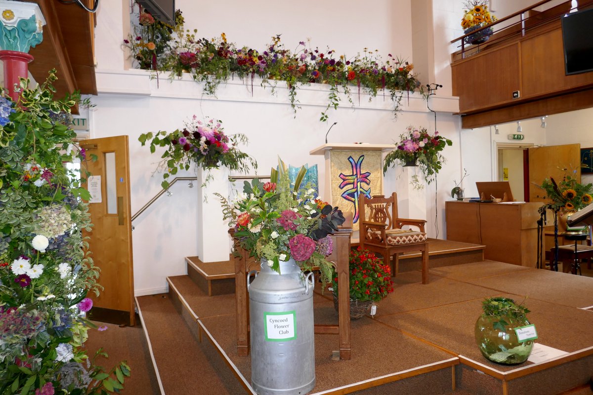 mansellsprop's tweet photo. Beulah  United Reform Church, Rhiwbina Flower Festival 
Saturday 3rd September 2022.
Emma Williams of Wenvoe Flower Farm will be at the Church at https://t.co/BMcEDk9reX https://t.co/7bC8plUjLZ